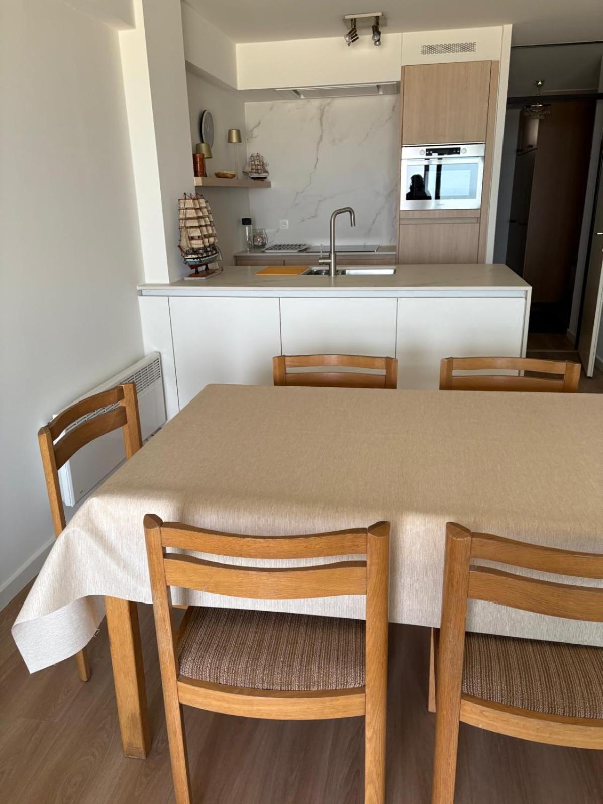 Seagull, Ruim En Volledig Vernieuwd Appartement Met Zeezicht In Westende Middelkerke Exterior foto